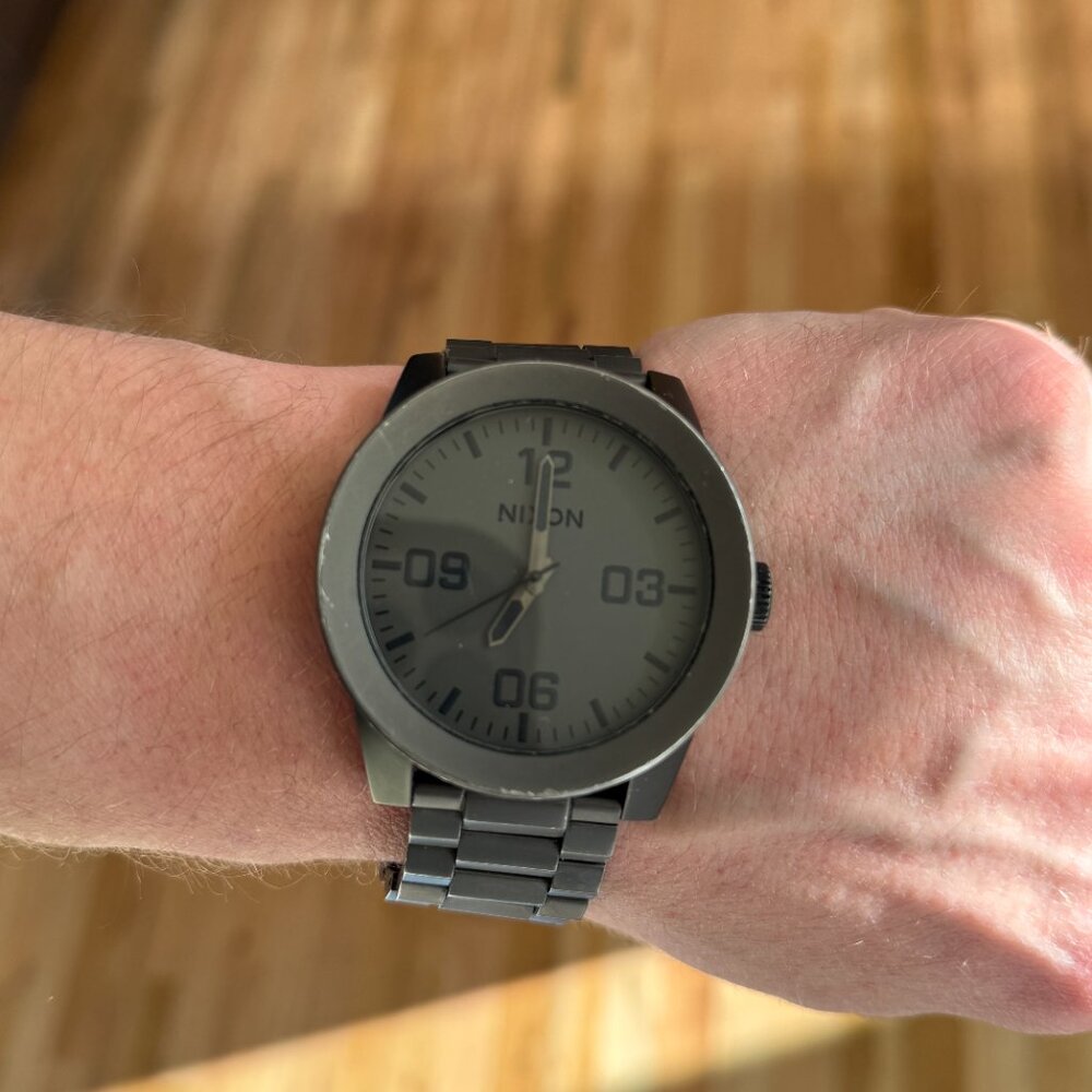 Nixon Watch - Picture 3 of 4